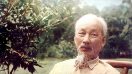 Nace el líder independentista y comunista vietnamita Hồ Chí Minh